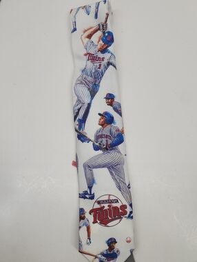 Ralph Marlin  MINNESOTA TWINS MLB White Tie NOS-VINTAGE PIECE